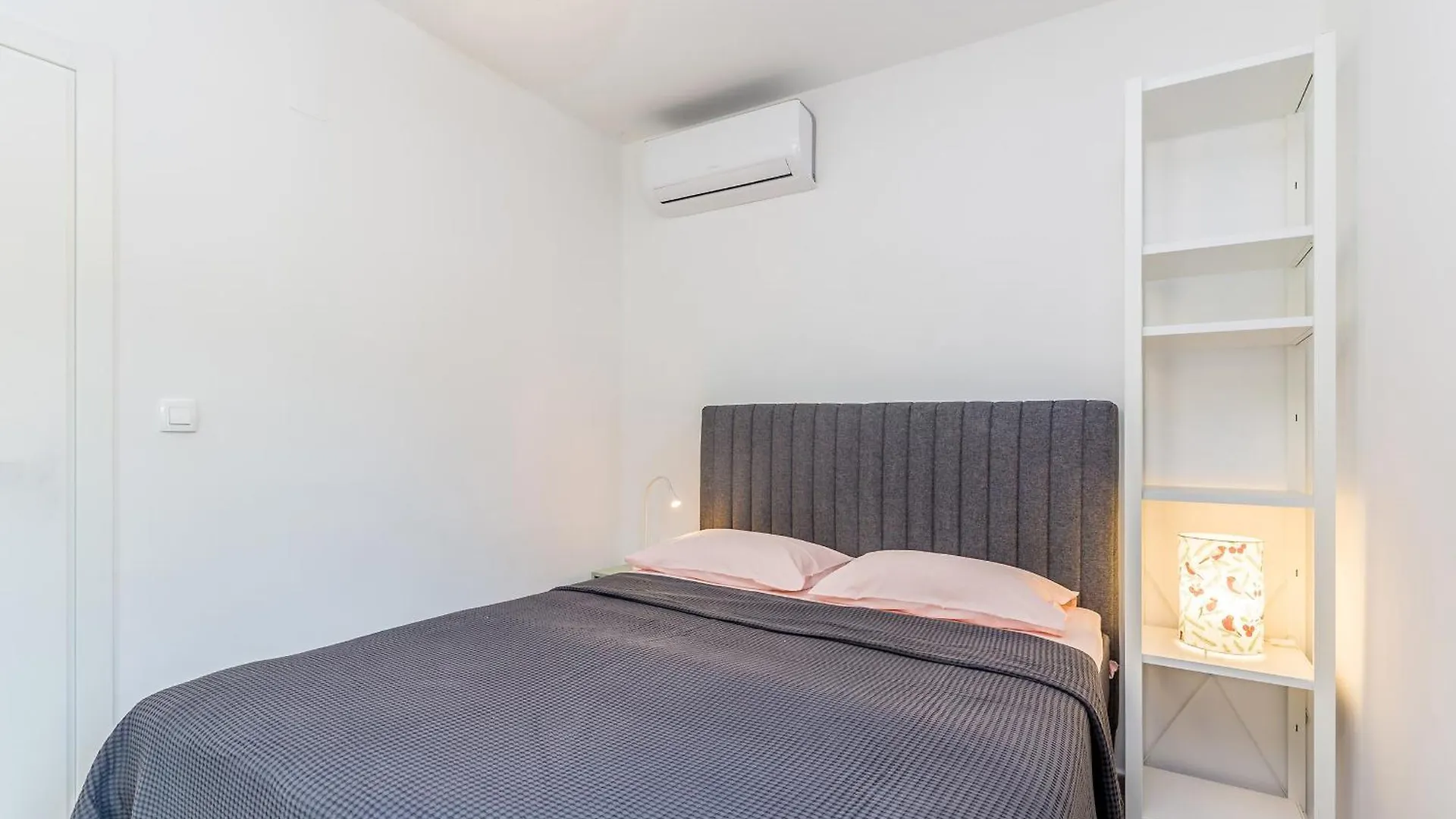 Holiday House Summer Breeze Pinezici  0*, Pinezici (Krk)