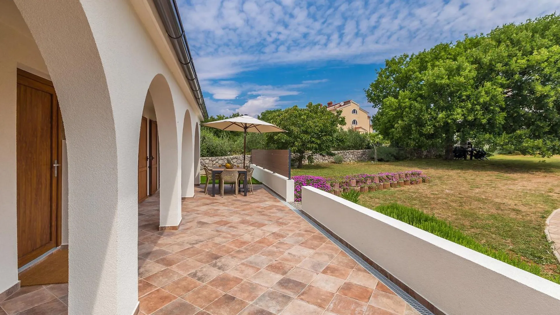 Holiday House Summer Breeze Pinezici  Croatia