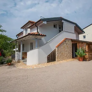 Milena Apartmán